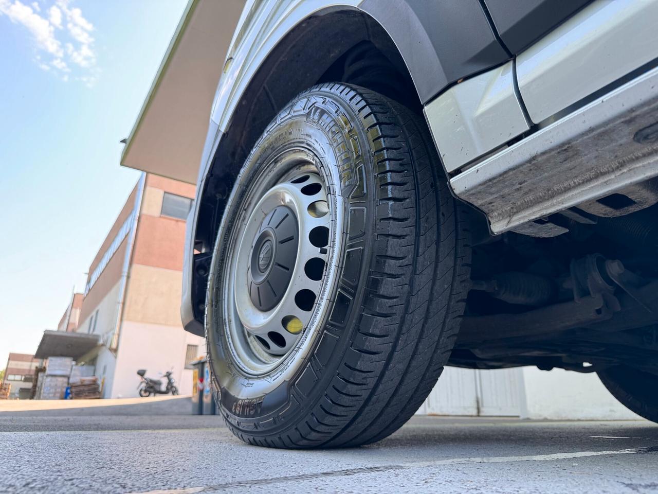 Volkswagen Crafter 2.0 TDI L4-H3 GARANZIA 24 MESI