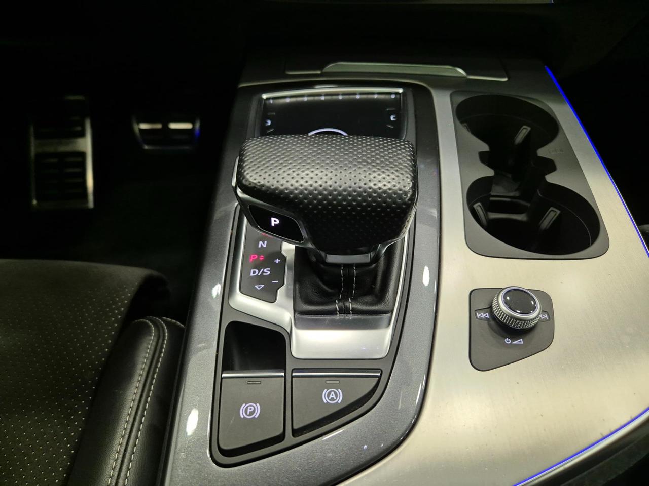 Audi Q7 3.0 tdi S Line quattro tiptronic - Cam - Cruise/Lim - Tetto