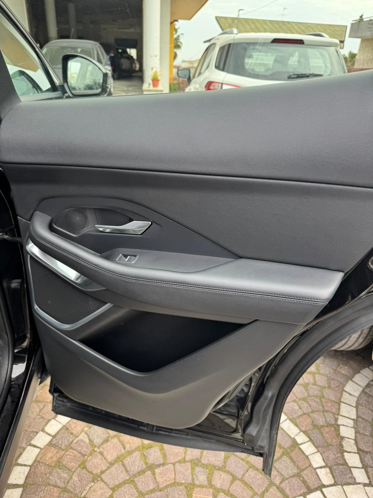 Jaguar E-Pace 2.0D 180 CV AWD aut. R-Dynamic