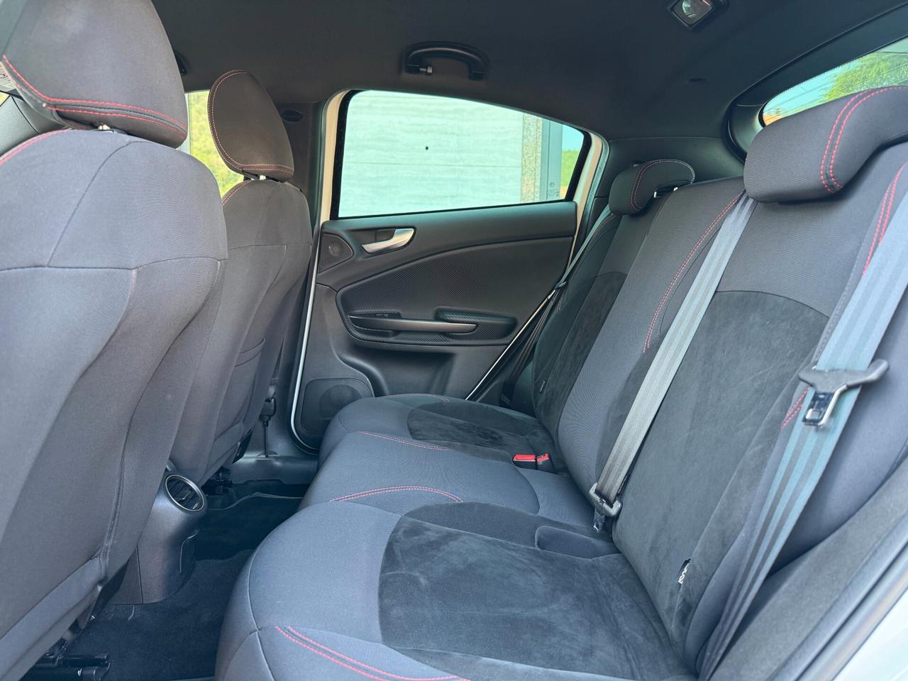 Alfa Romeo Giulietta 1.6 JTDm-2 105 CV Sprint