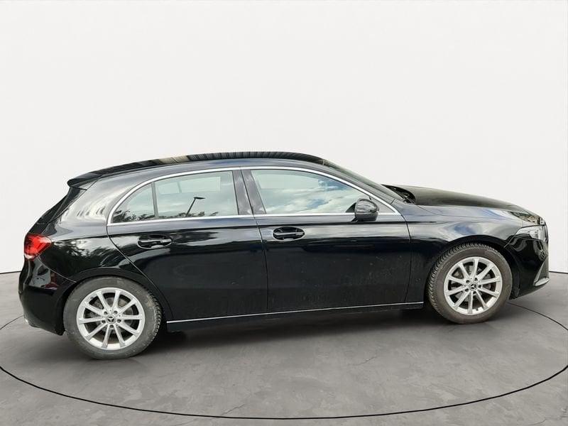 Mercedes-Benz Classe A A 180d Sport Cambio Automatico