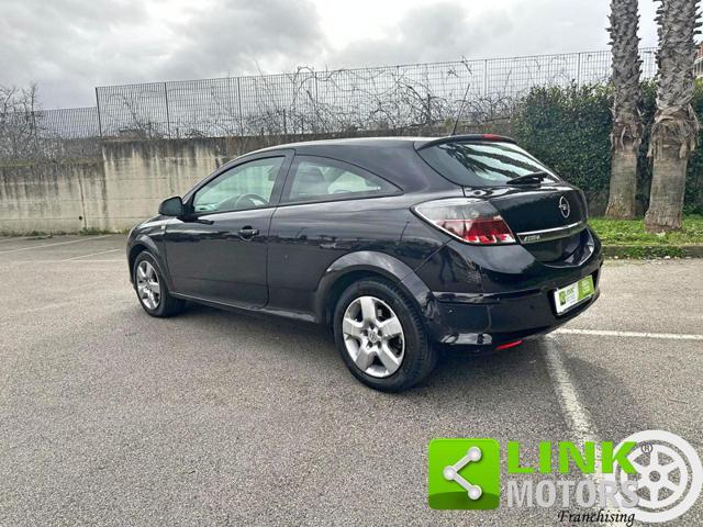 OPEL Astra GTC 1.7 CDTI 110CV 3 porte Cosmo