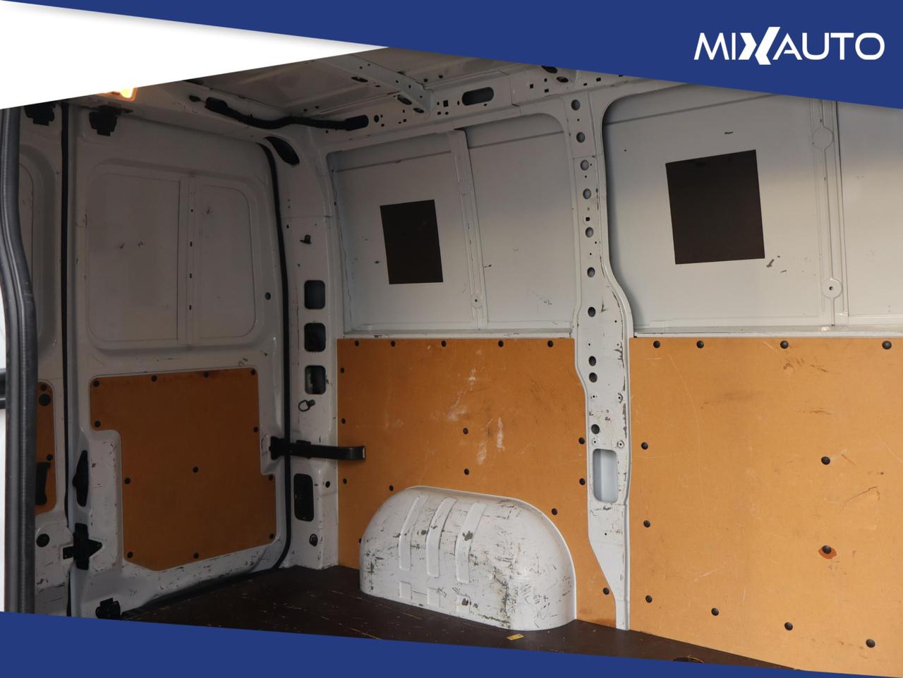 RENAULT Master T28 2.3 dci 135cv L1H1 Ice