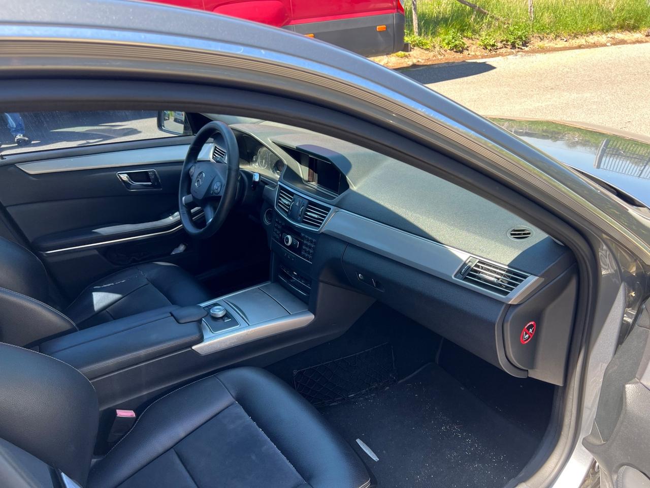 Mercedes-benz E 220 E 220 CDI BlueEFFICIENCY Avantgarde AMG