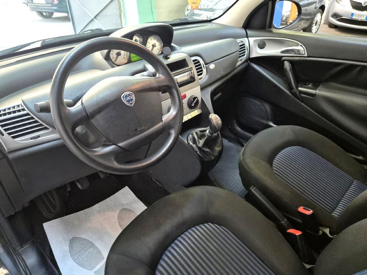 Lancia Ypsilon 1.2 Argento