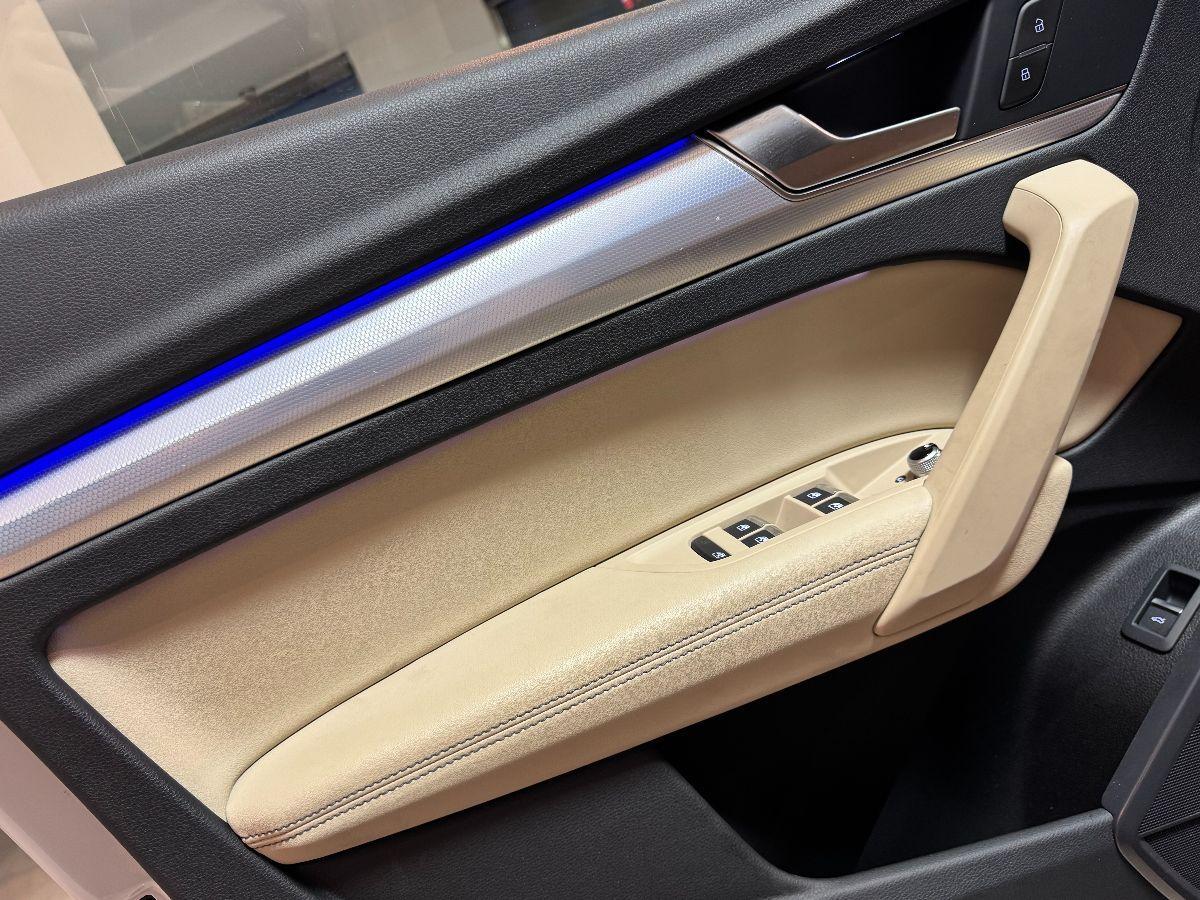 AUDI Q5 Sportback SPB TDI Pelle Cerchi 20 Luci ambient