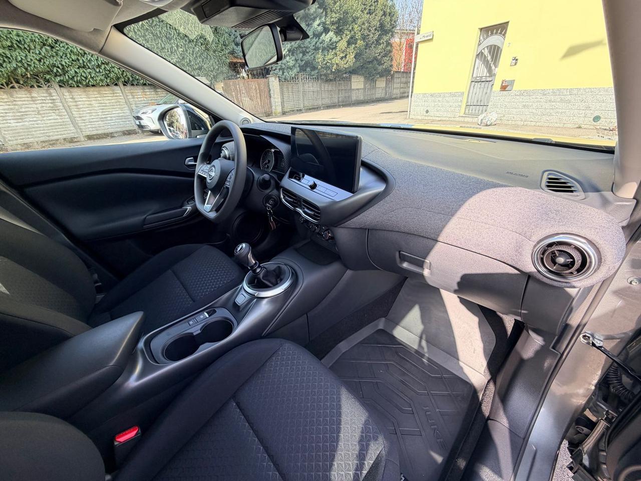 Nissan Juke Acenta 1.0 DIG-T 114 #9785