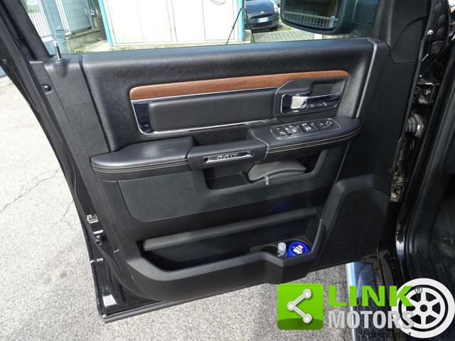 DODGE RAM 1500 AWD 5.7L V8 401CV LARAMIE AUTOCARRO