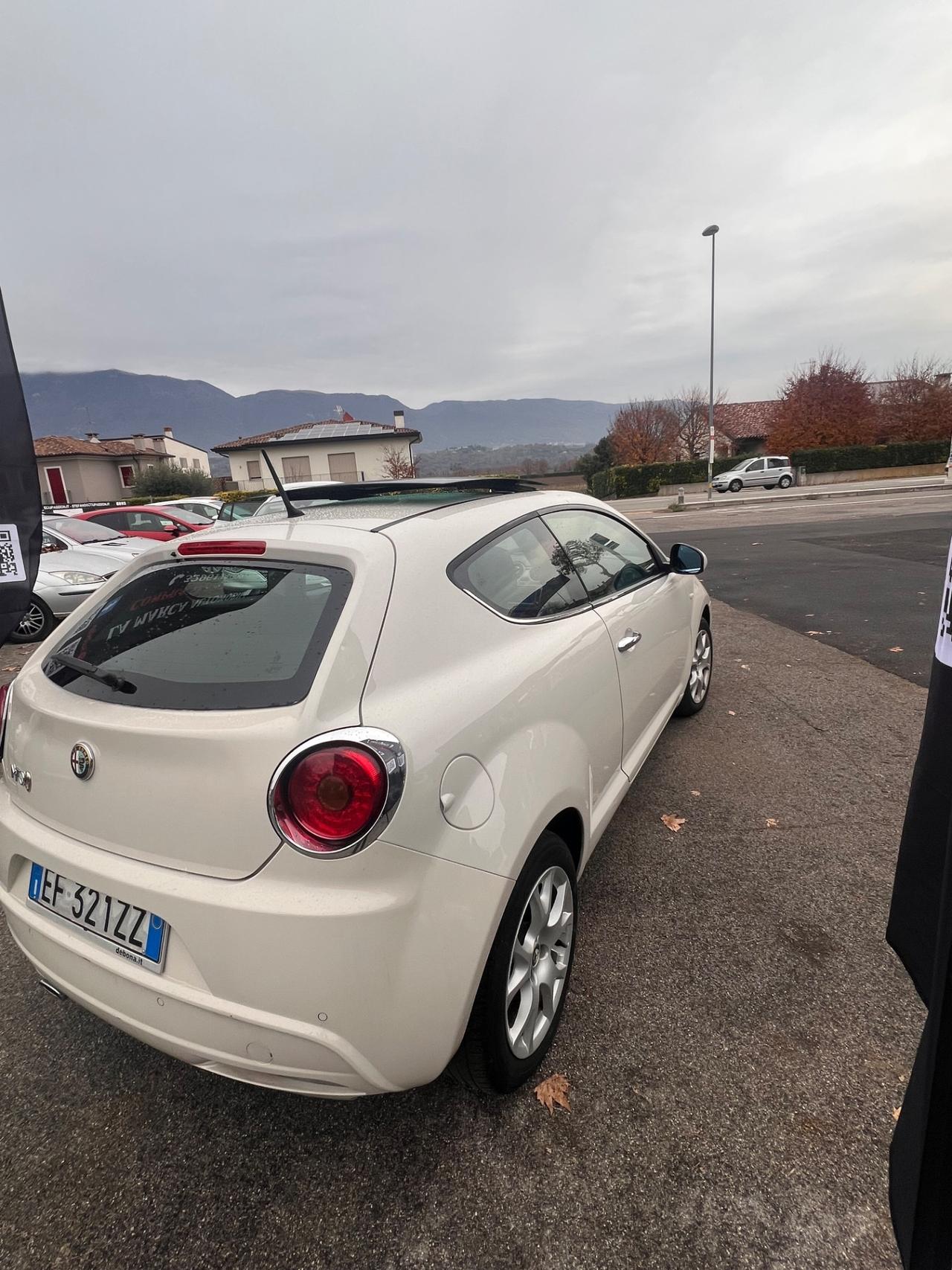 Alfa Romeo MiTo 1.4 T 120 CV GPL Distinctive Sport Pack