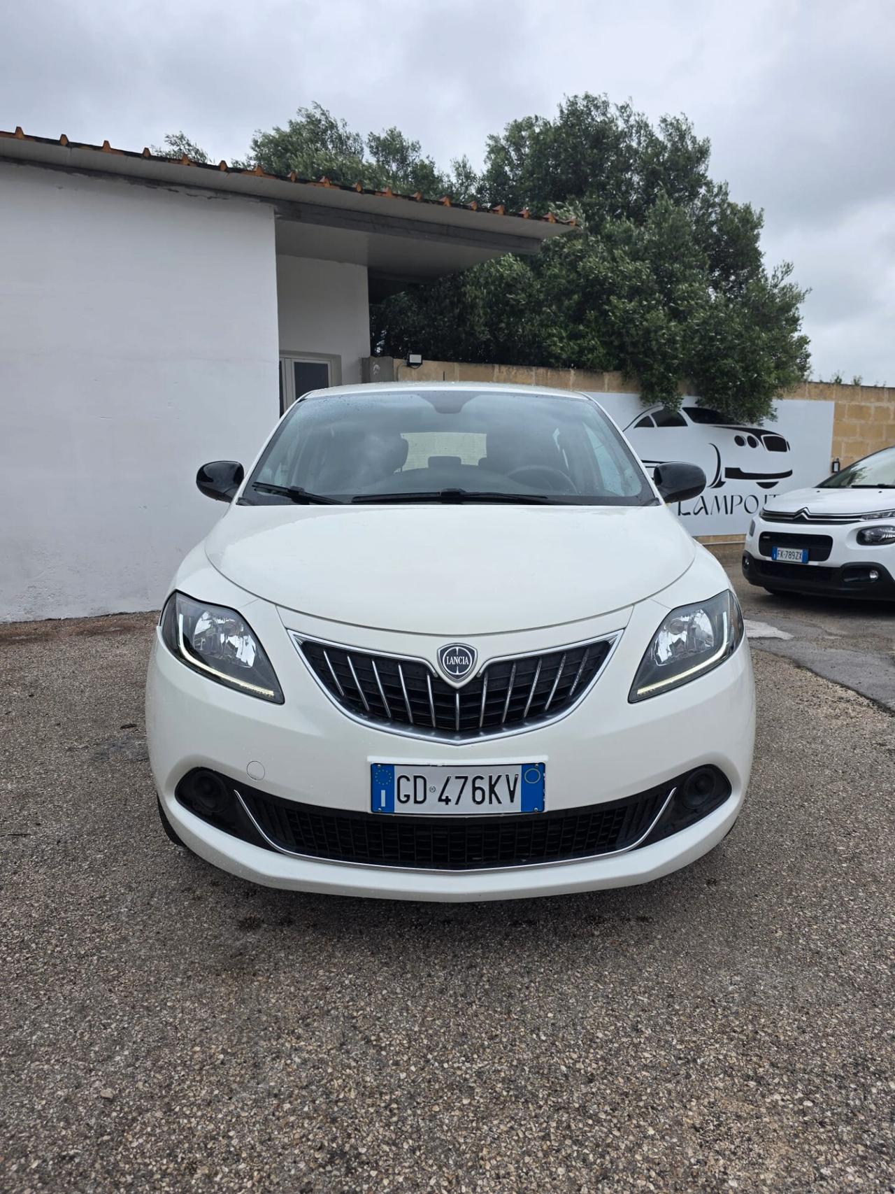 Lancia Ypsilon 1.0 FireFly 5 porte S&S Hybrid Ecochic Gold