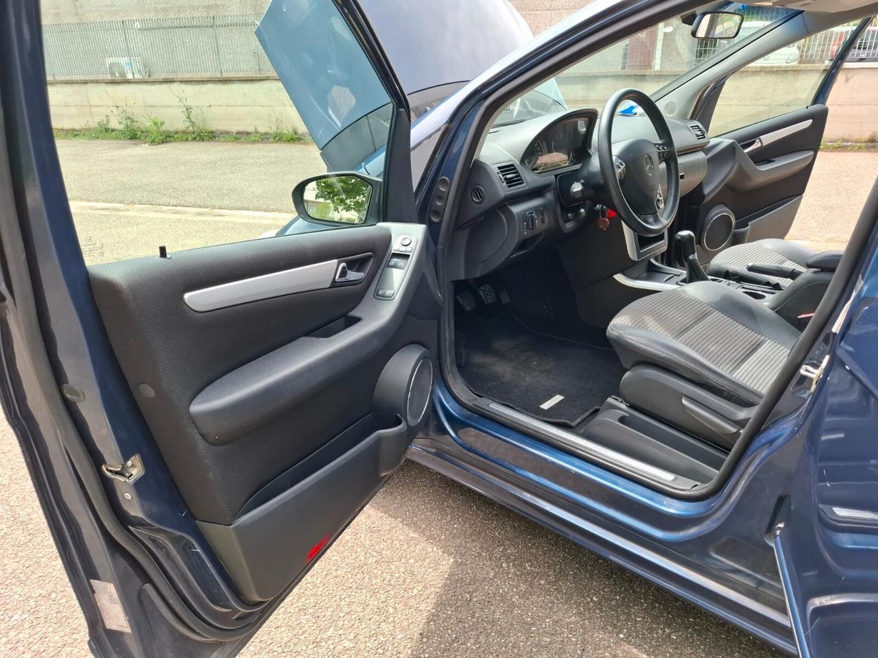 Mercedes A 150 benzina 5 porte SOLO 89.000 KM