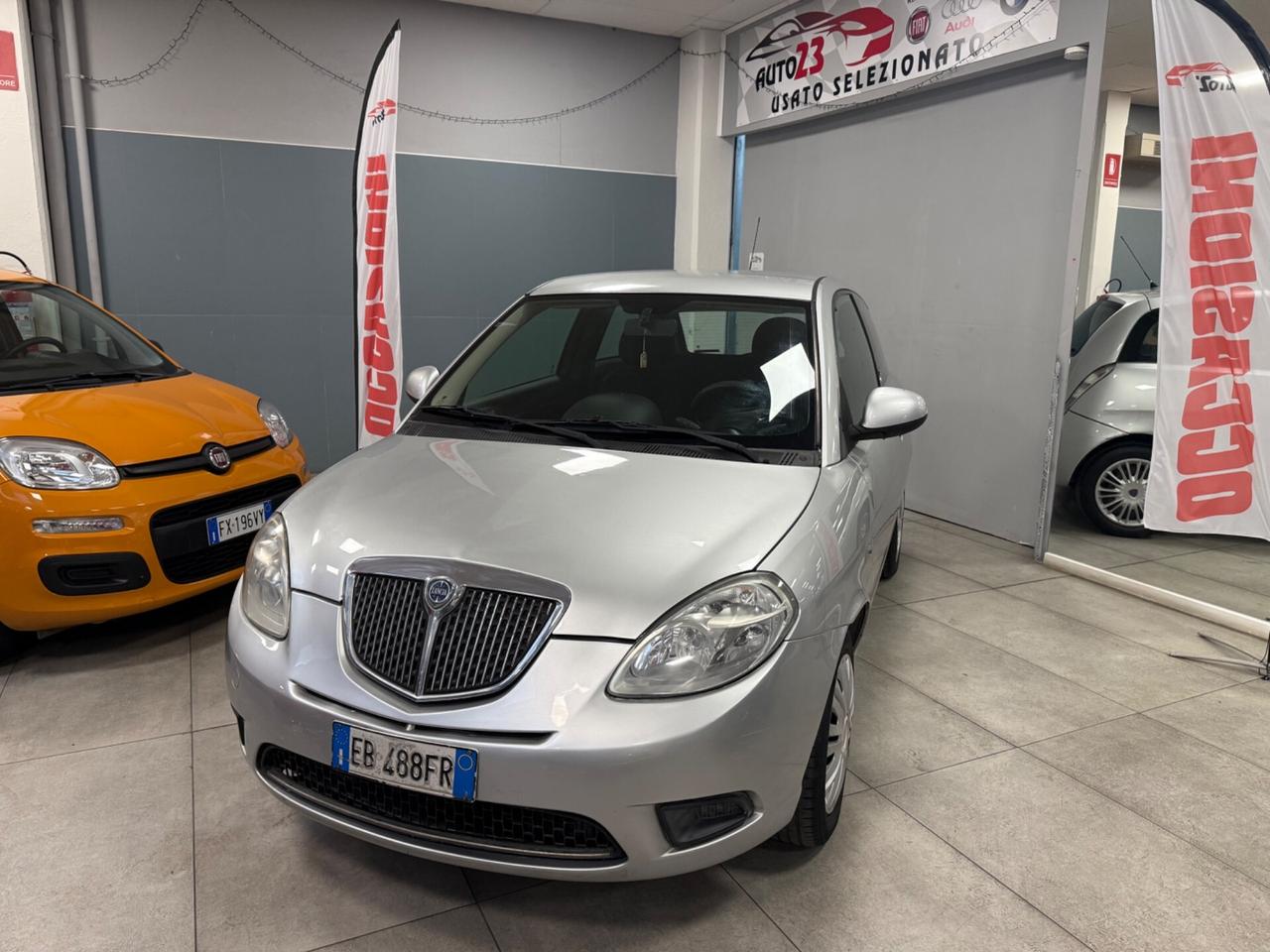 Lancia Ypsilon 1.2 Platino 60CV Ok Neopatentati