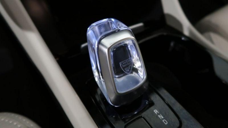Volvo XC40 Recharge T5 Plug-in Hybrid Recharge Plus Bright