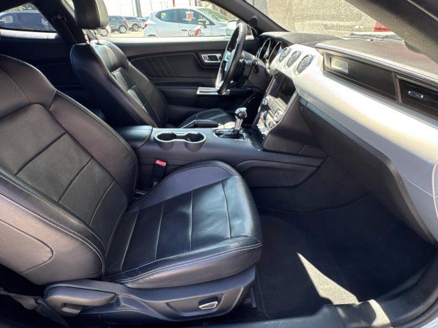 FORD Mustang FASTBACK 2.3 EcoBoost