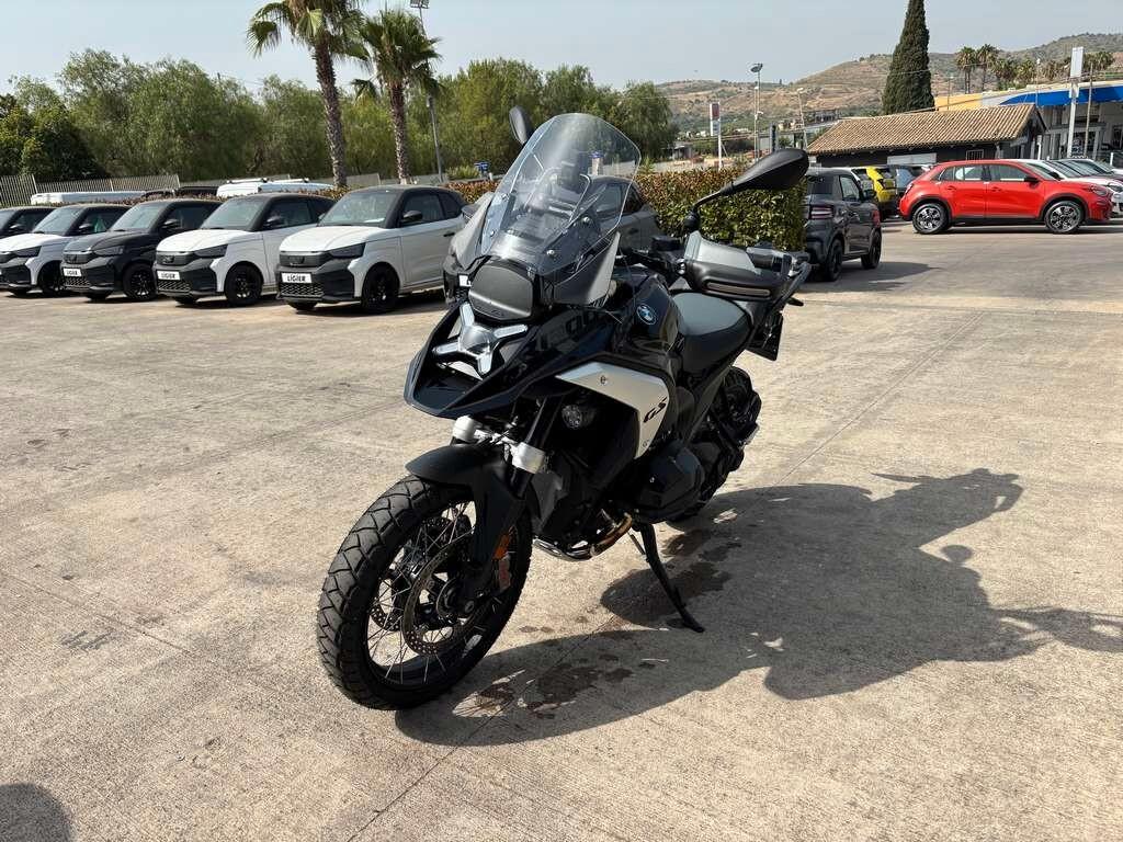 Bmw R 1300 GS Triple Black 2026 KM 0 Tua a solo 239 Euro al mese
