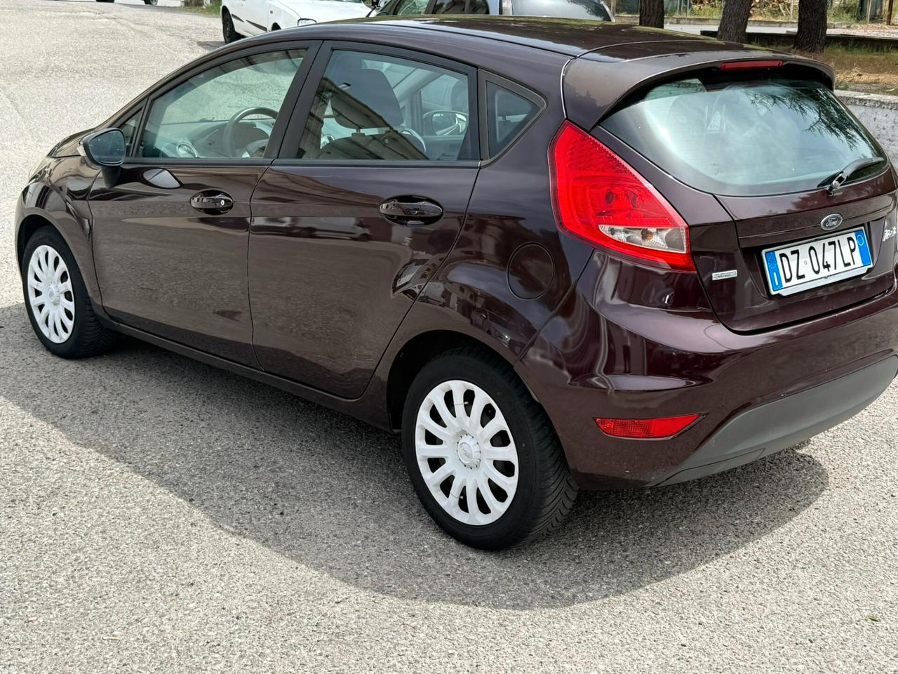 Ford Fiesta Fiesta+ 1.4 TDCi 68CV 5 porte