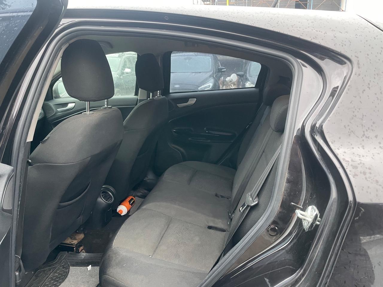 Alfa Romeo Giulietta 2.0 JTDm-2 140 CV Distinctive