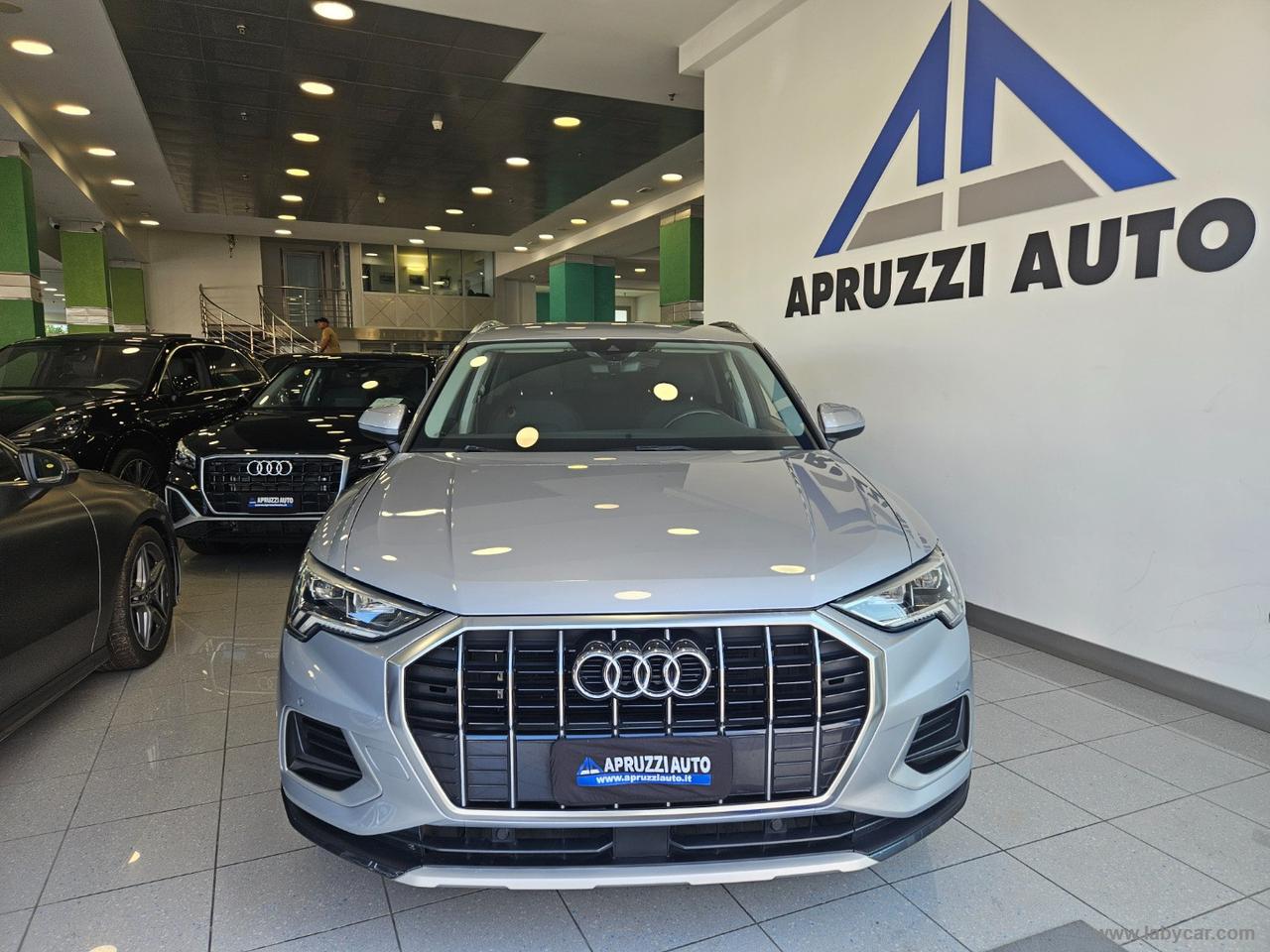 AUDI Q3 35 TDI S tronic Business Advanced