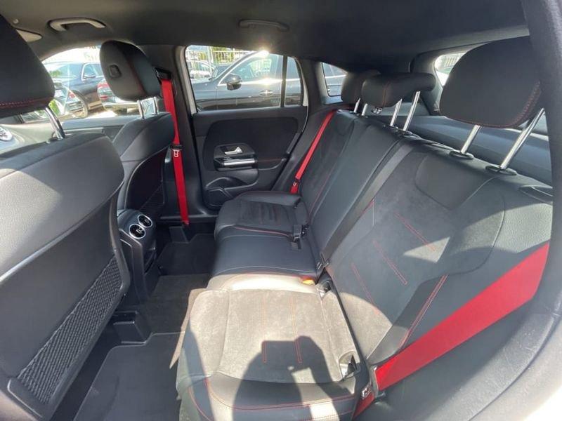 Mercedes-Benz GLA 35 AMG 4MATIC AUTO