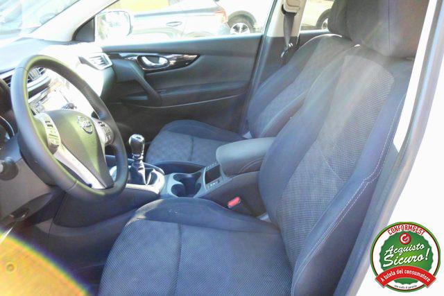 NISSAN Qashqai 1.5 dCi N-Connecta
