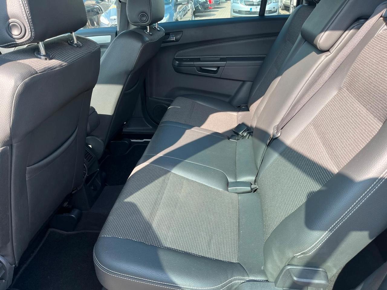 Opel Zafira 1.6 16V ecoM 94CV Cosmo