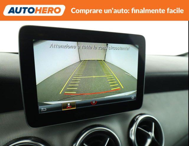 MERCEDES-BENZ GLA 180 d Sport