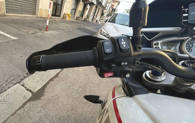 TRIUMPH Tiger 1050 Sport