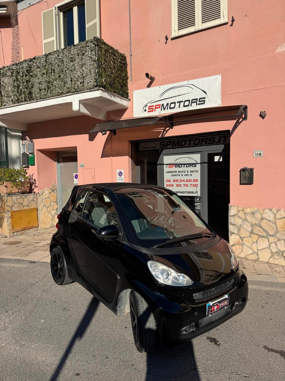 Smart ForTwo 0.8 diesel 45 cv cabrio pulse cdi PREZZO PROMO NATALIZIA, UNICA, NEOPATENTATI, TOTAL BLACK, 30 KM/L, OTTIME CONDIZIONI