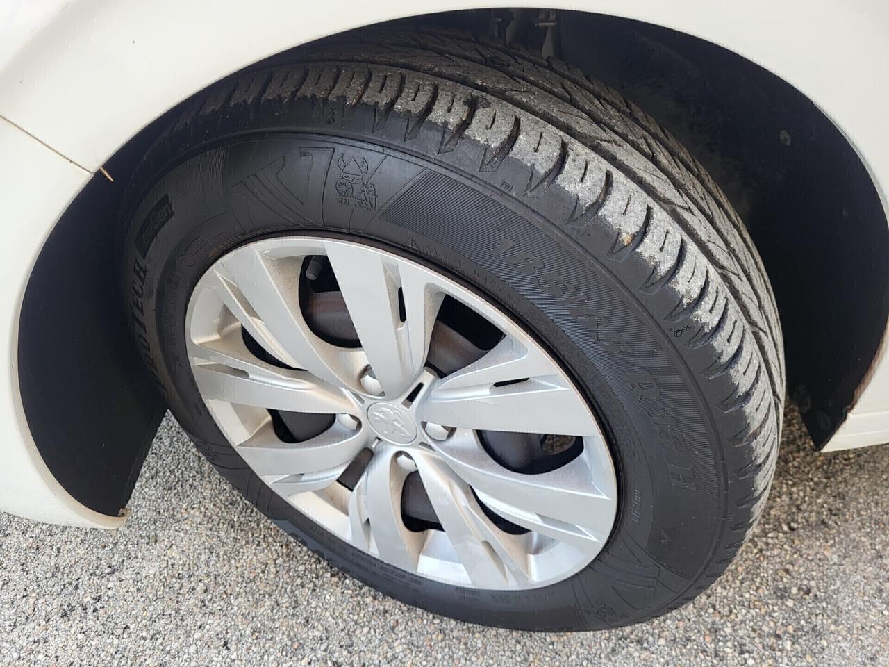 PEUGEOT 208 1,4 HDI-UNICA PROPRIETAR-4 REVISIONI