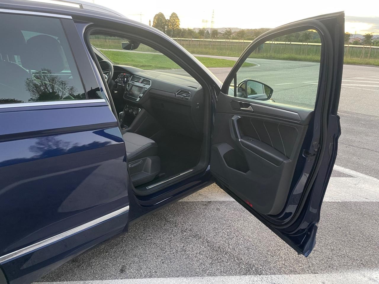 Volkswagen Tiguan 2.0 TDI R LINE SCR DSG BMT