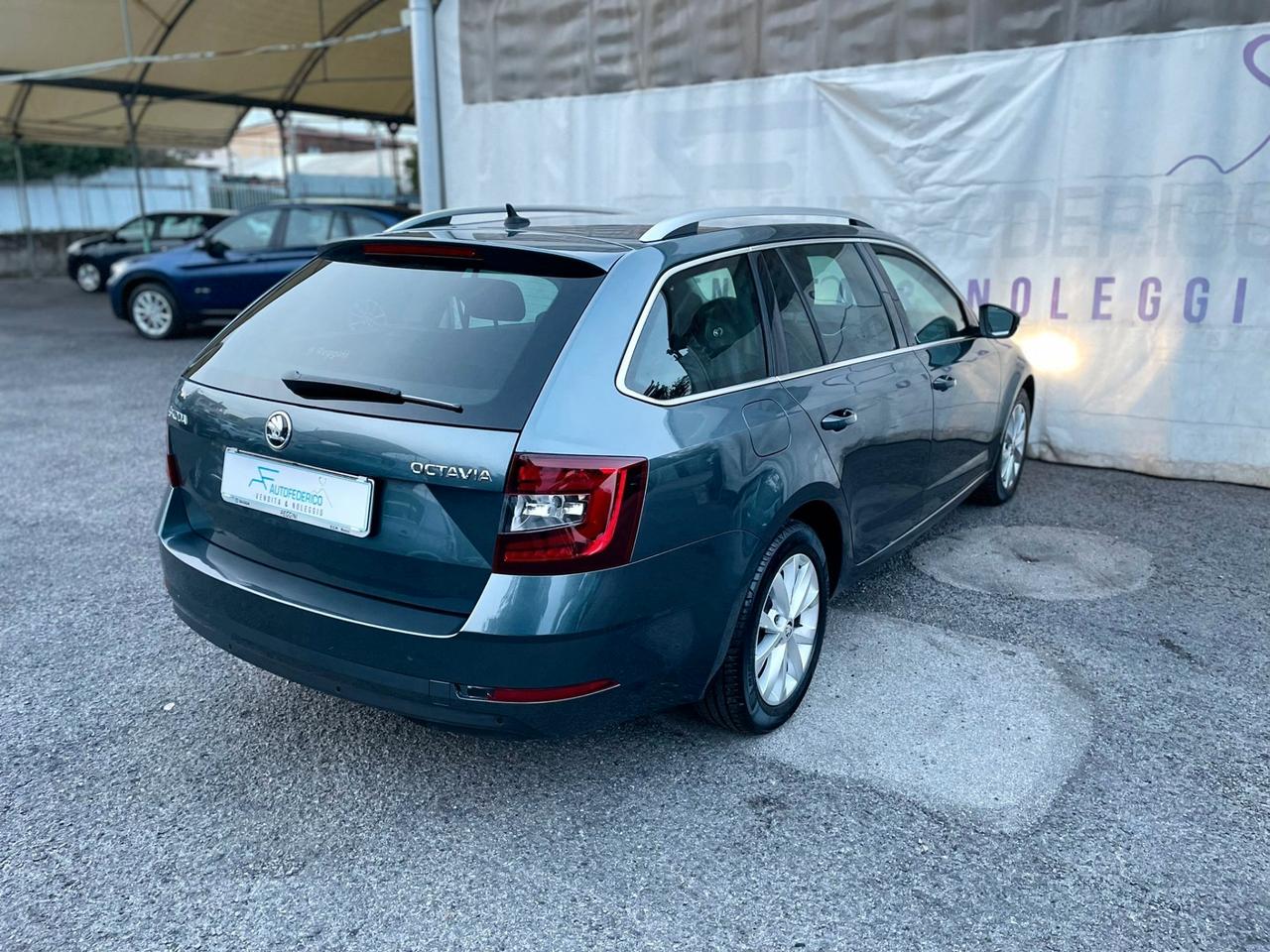 Skoda Octavia 1.6 Tdi 115cv S.W. DSG Automatica