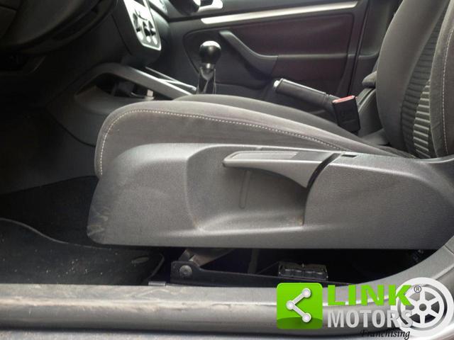 VOLKSWAGEN Golf 1.6 5p. Comfortline