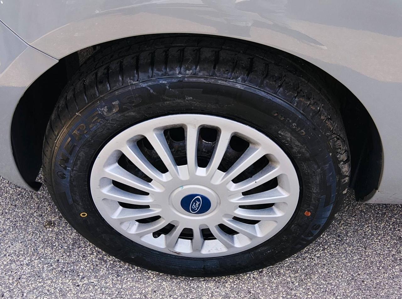 Ford Ka GPL CASA MADRE 2015