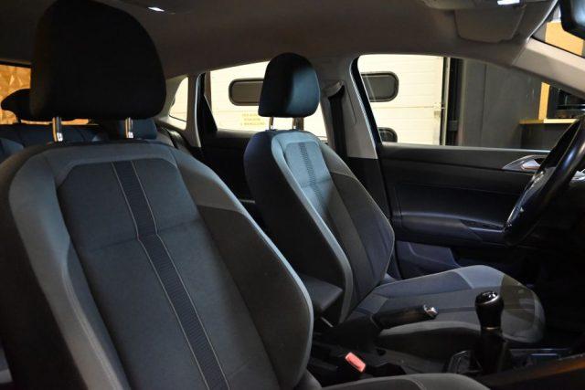 VOLKSWAGEN Polo Business 1.0 TGI 5p.R-LINE BMT NAVI PDC 16"CARPLAY