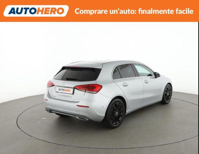 MERCEDES-BENZ A 180 d Automatic Premium