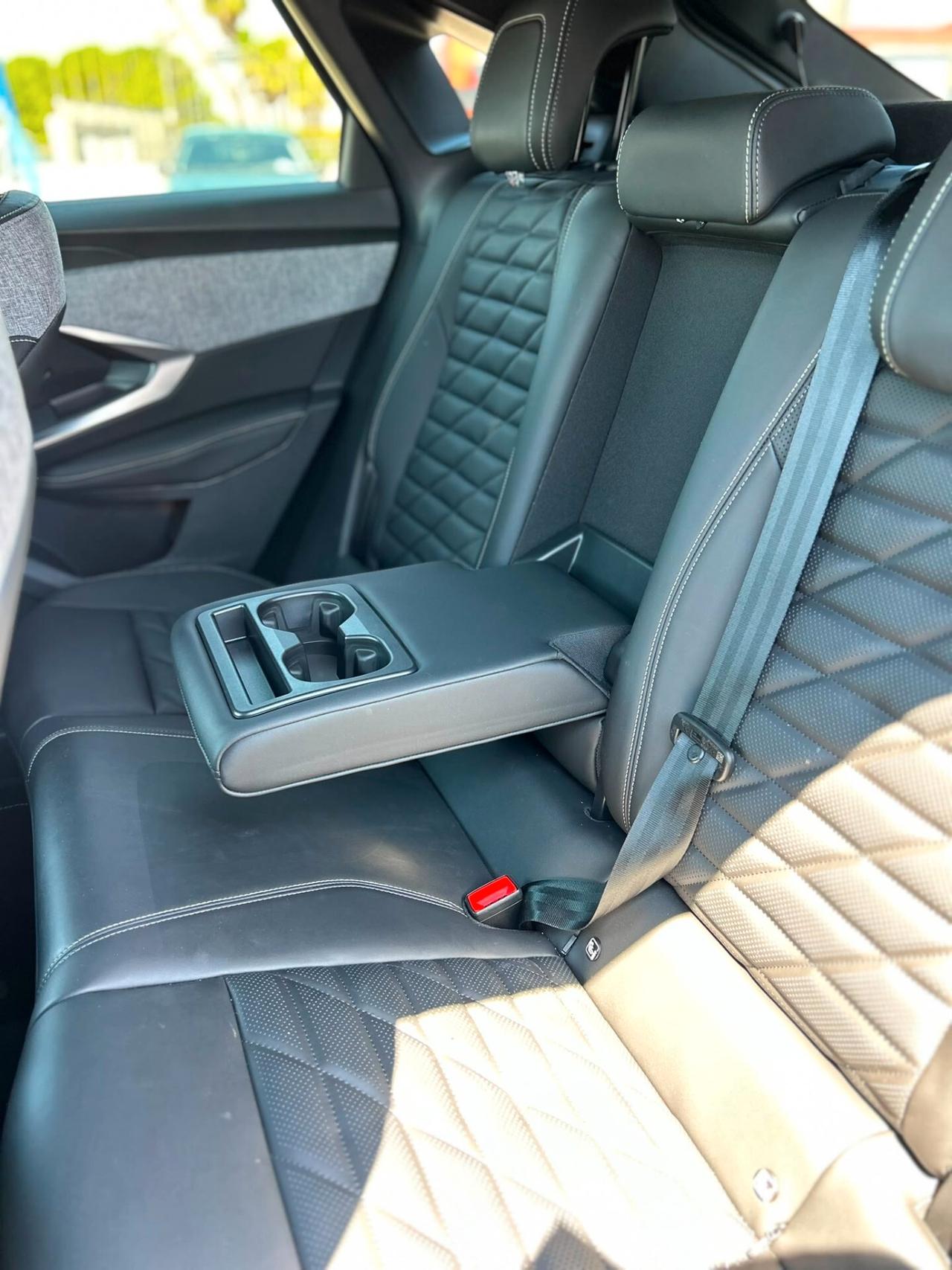 Peugeot 3008 Hybrid 136 e-DCS6 GT