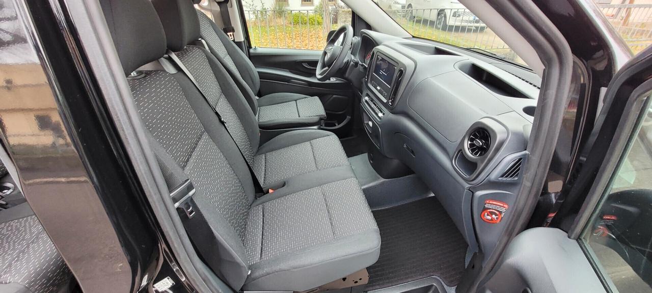 Mercedes Vito 2.0 Tourer Long 9 POSTI