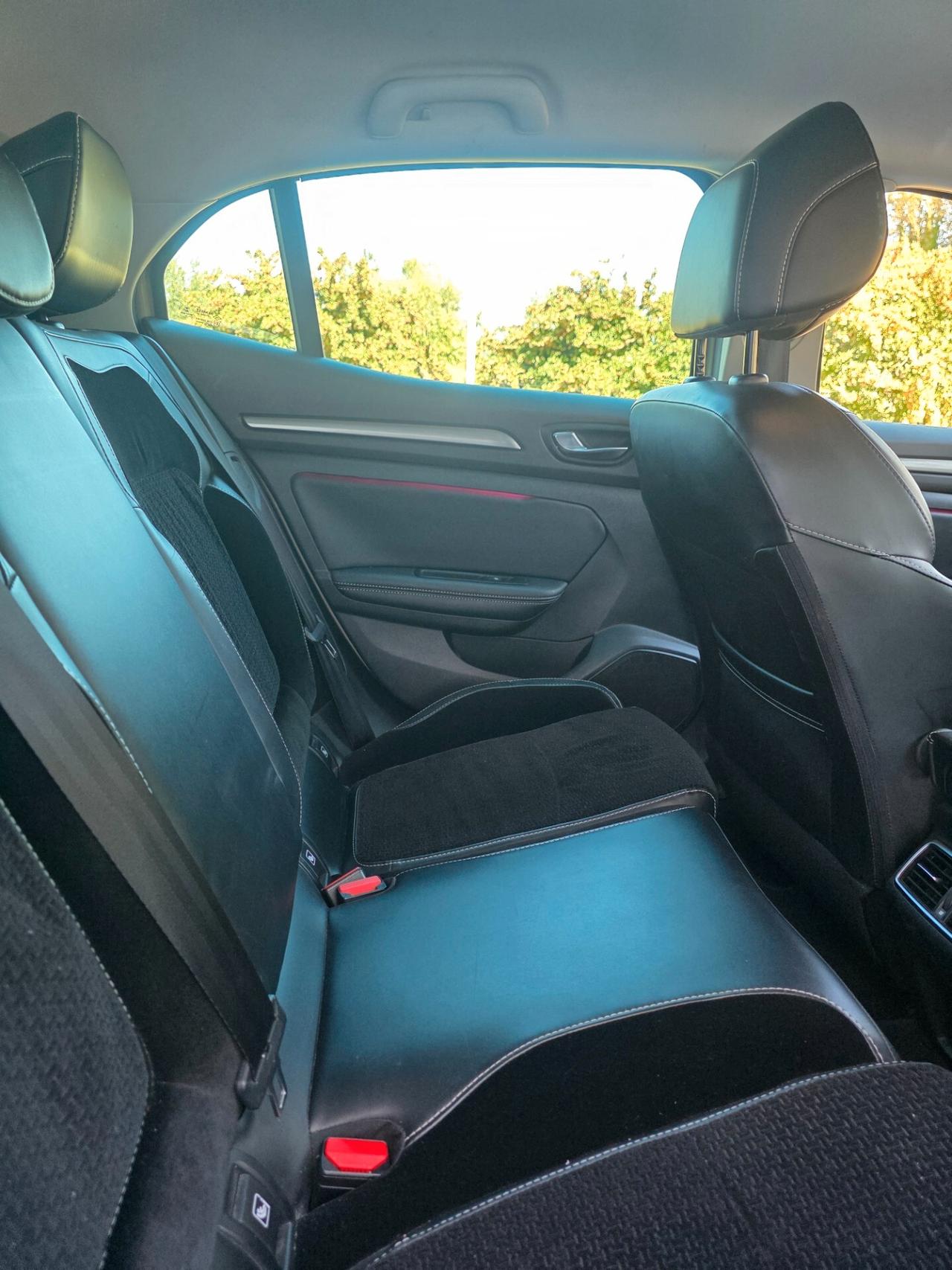 Renault Megane Mégane dCi 8V 110 CV EDC Energy GT Line