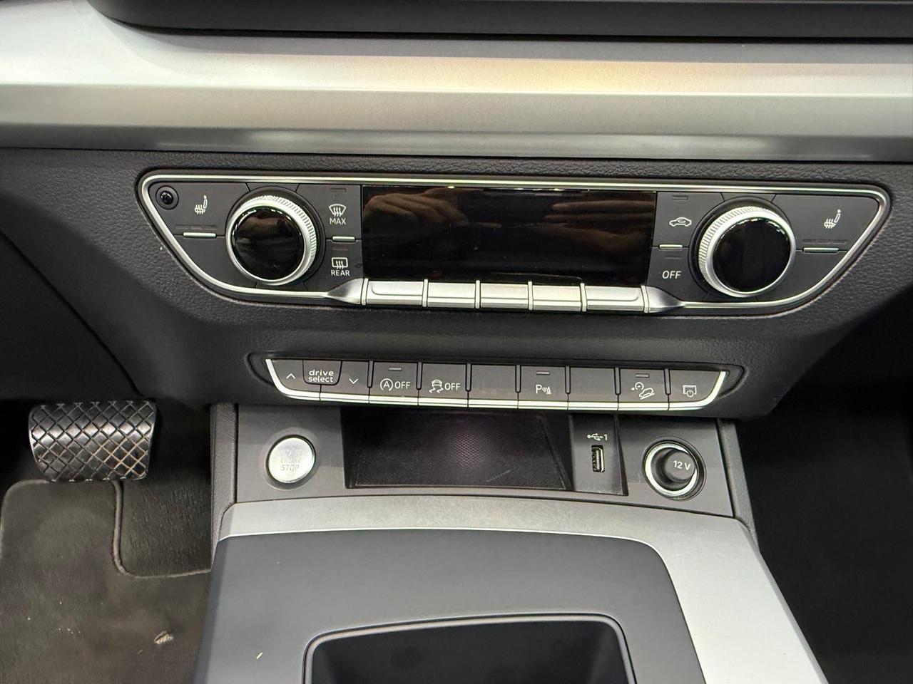 Audi Q5 SPB 40 TDI quattro S tronic Identity Black