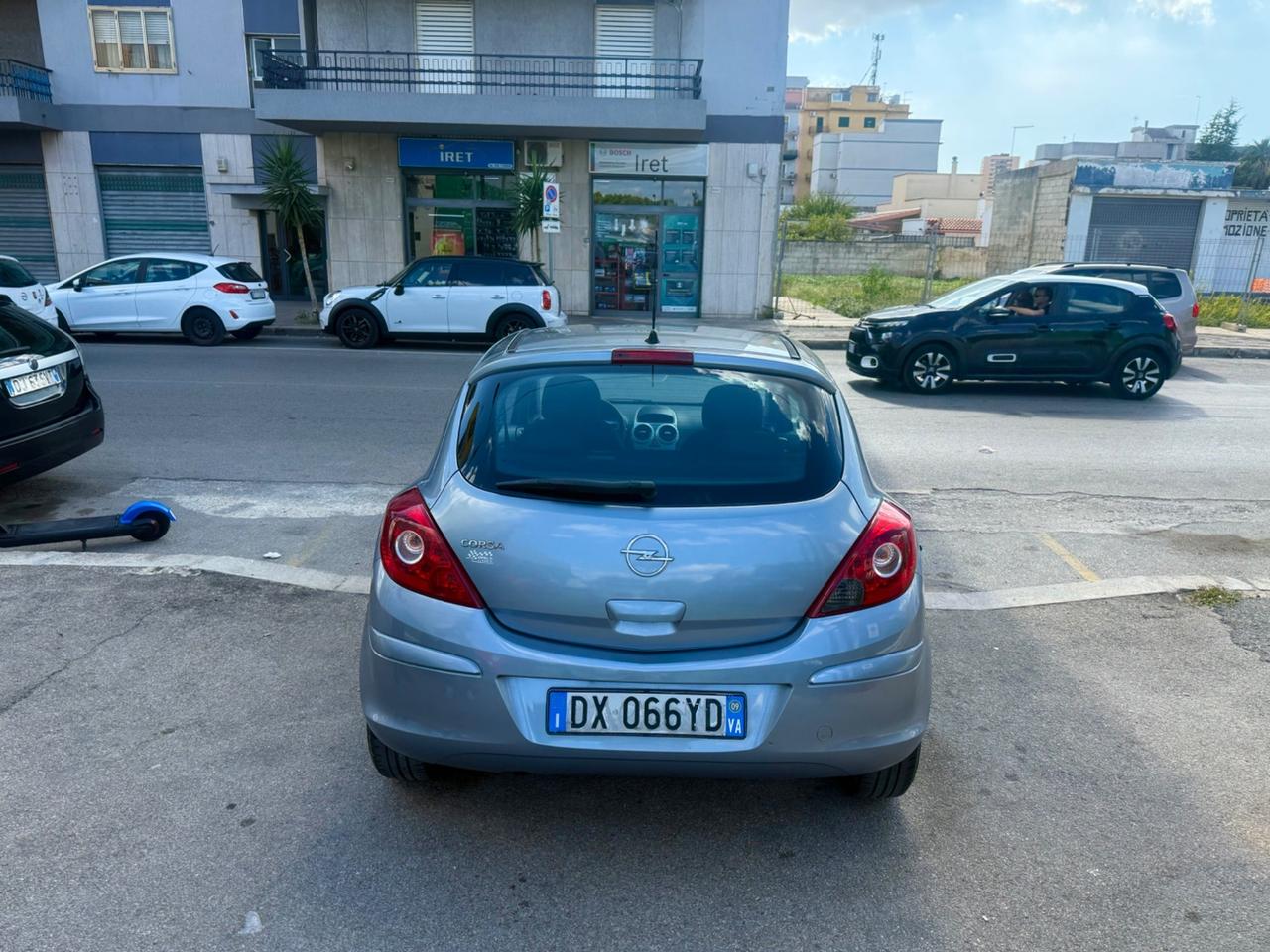 Opel Corsa 1.2 3 porte Club