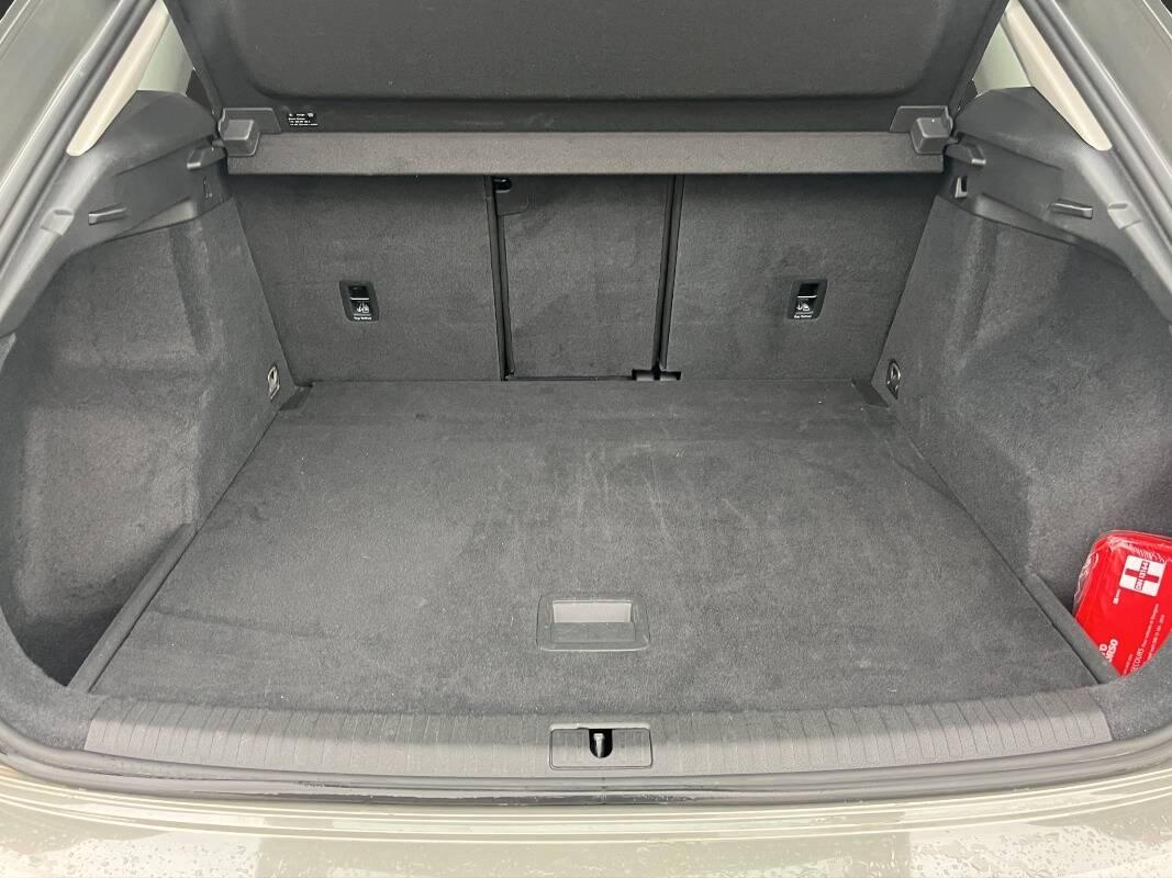 Audi Q3 35 1.5 tfsi mhev Business s-tronic