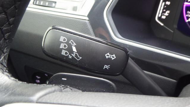 VOLKSWAGEN Tiguan 2.0 TDI 150 CV SCR DSG Elegance