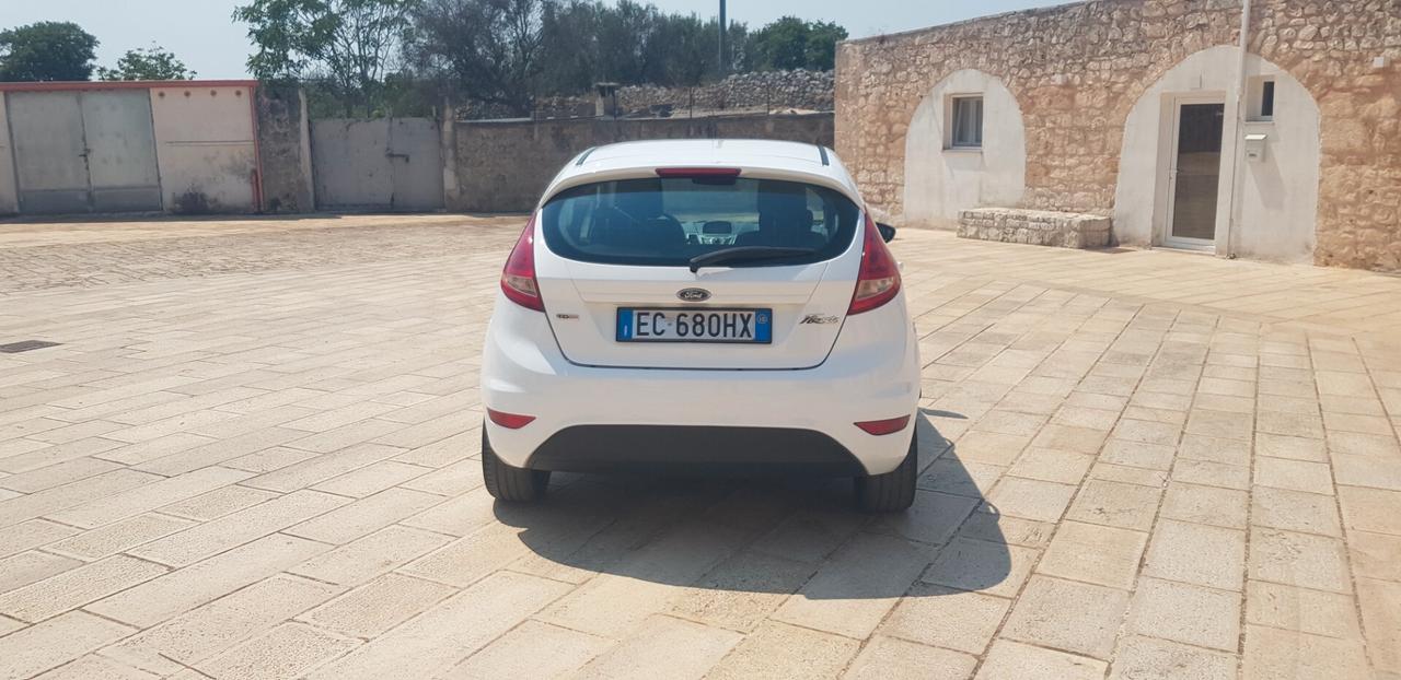 Ford Fiesta 1.4 TDCi 70CV 5 porte Titanium UNICO PROPRIETARIO