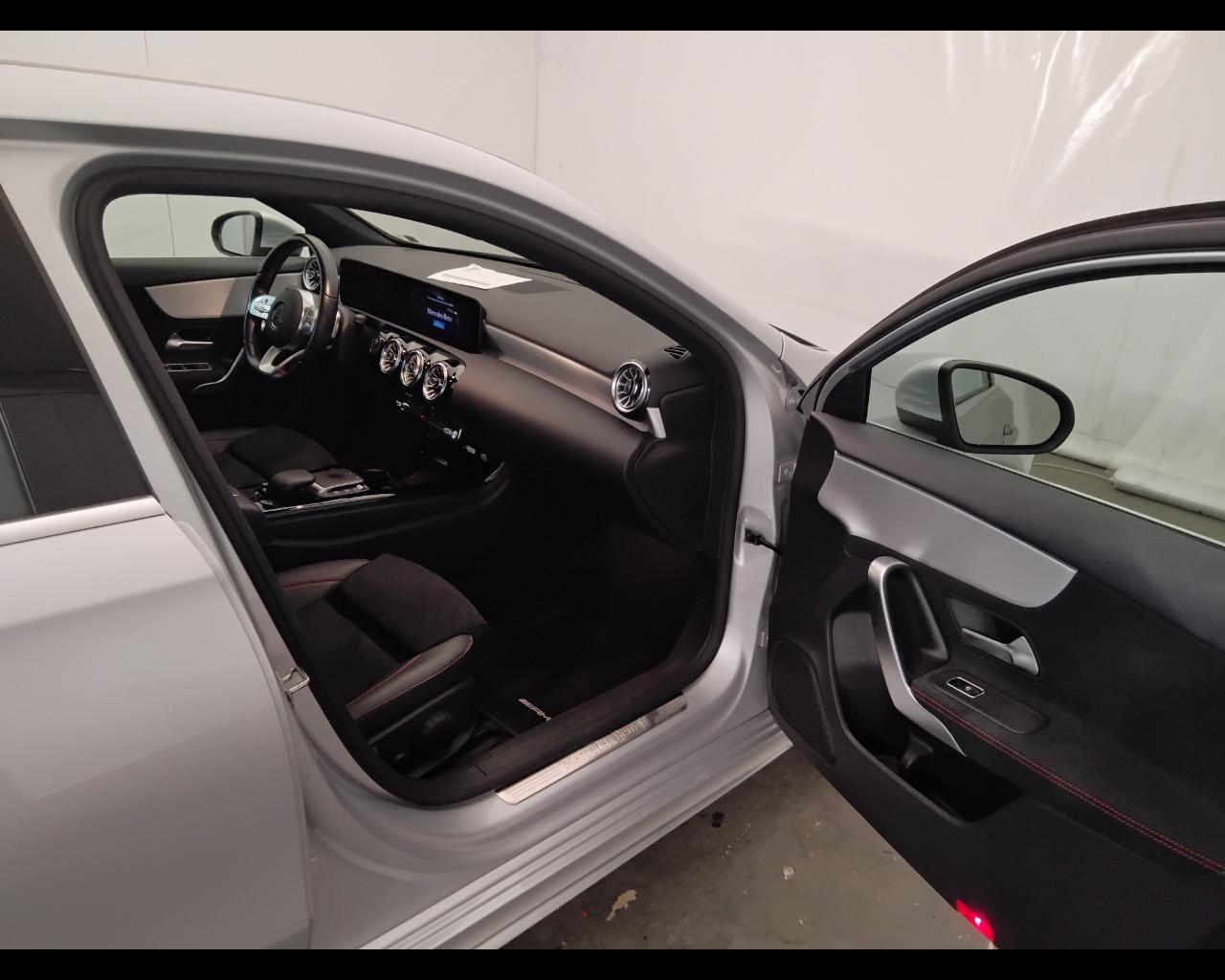 Mercedes-Benz Classe A - W177 2018 - A 250 e phev (eq-power) Premium auto