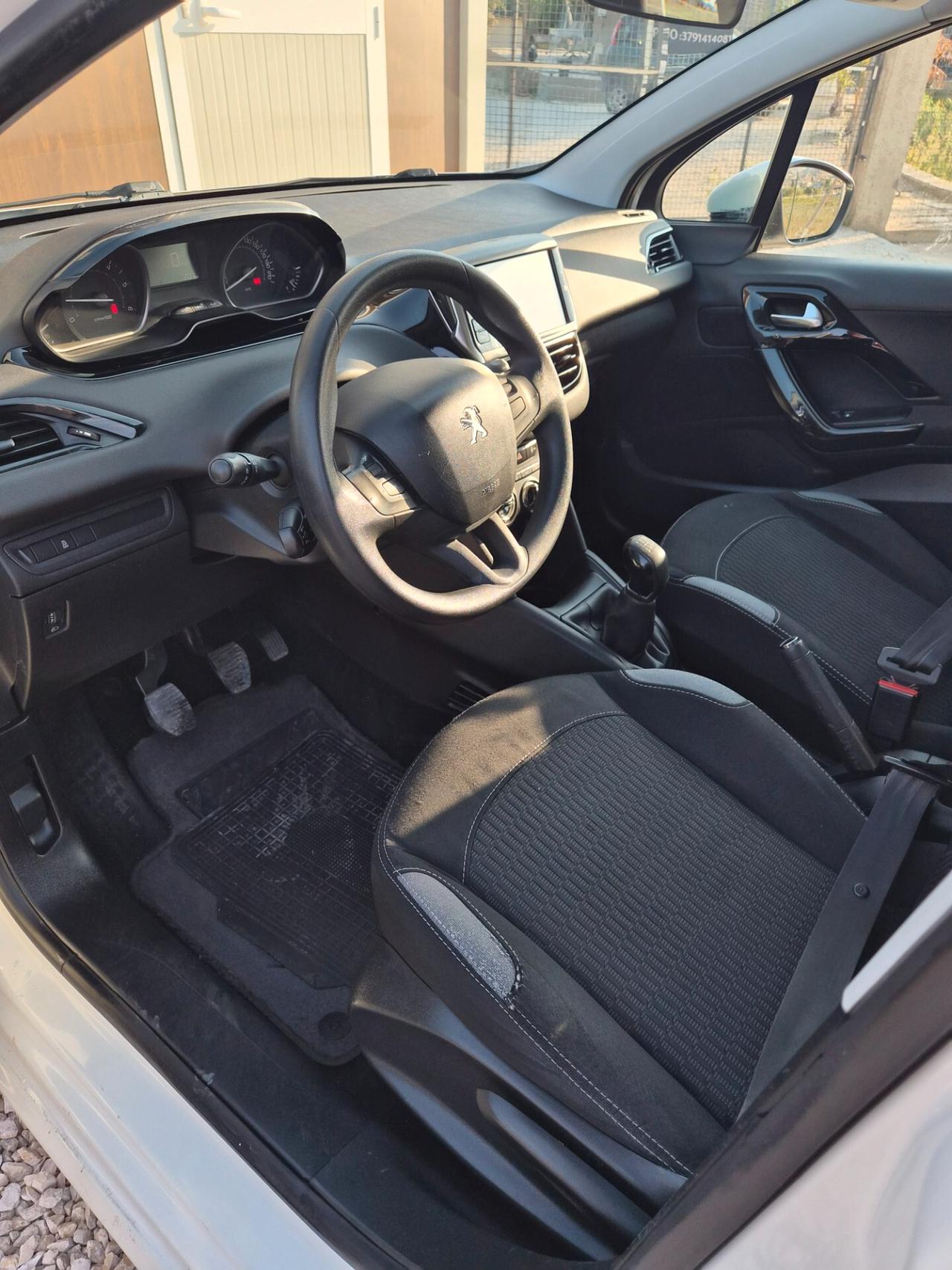 Peugeot 208 BlueHDi 75cv Active