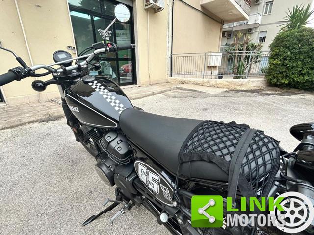 YAMAHA SCR 950 .