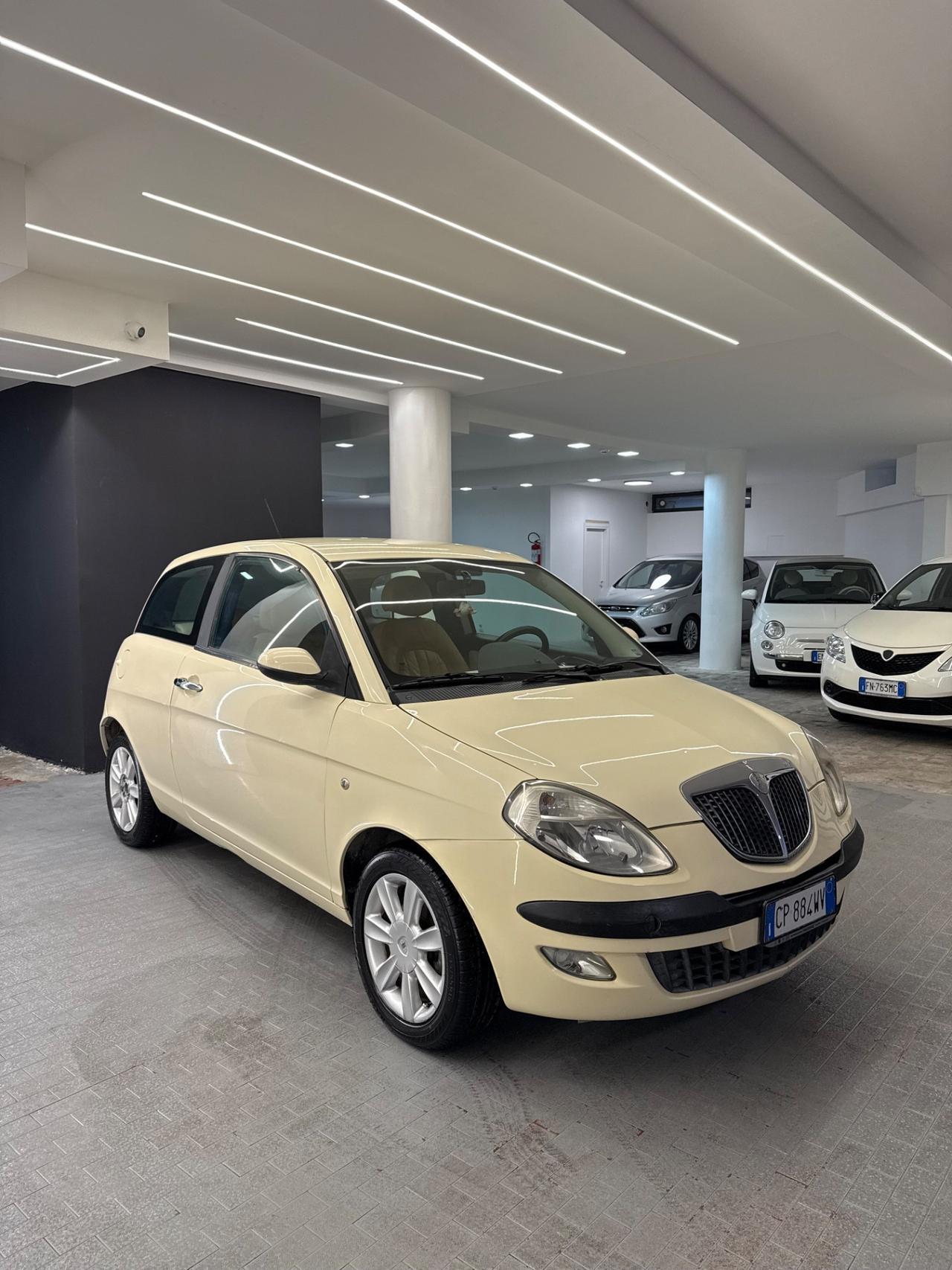 Lancia Ypsilon 1.3 Multijet 16V Argento