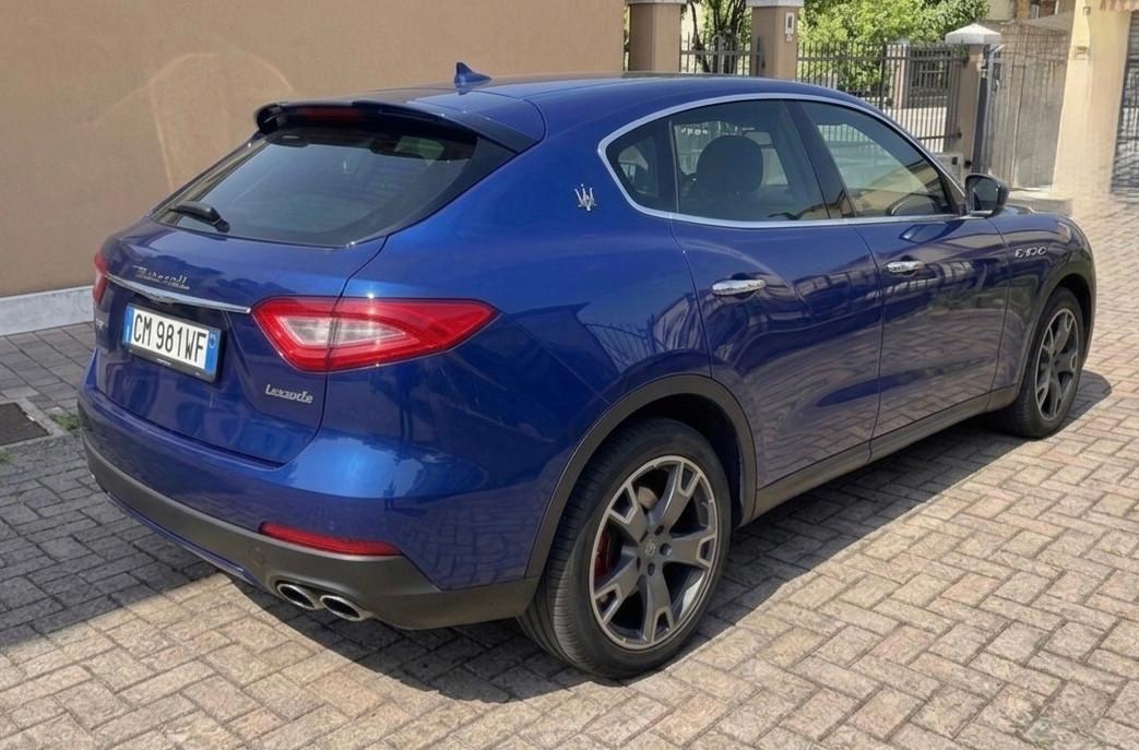 Maserati Levante V6 Diesel 275 CV AWD