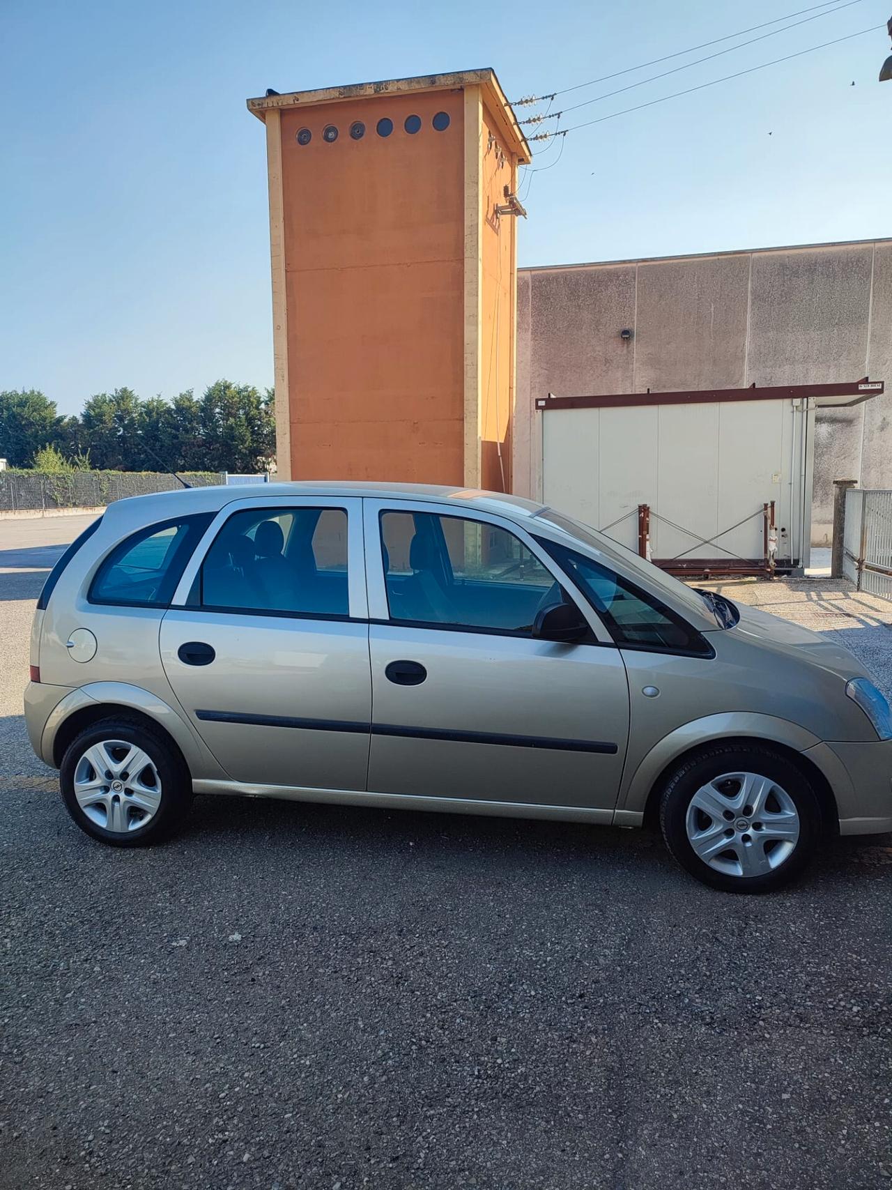 Opel Meriva 1.4 16V Cosmo GPL