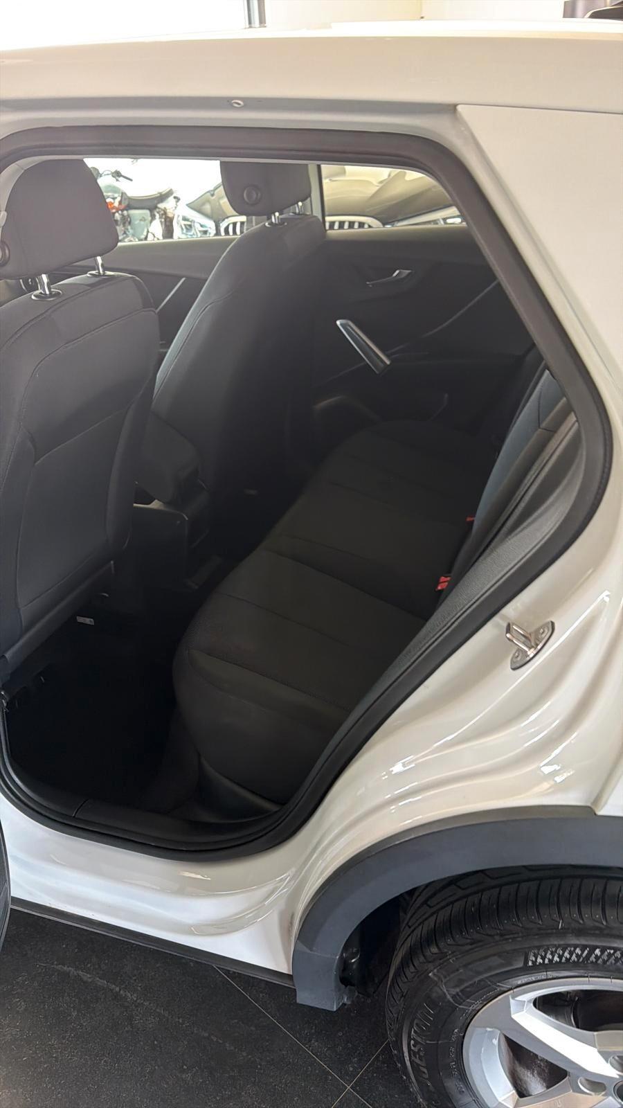 Audi Q2 30 TDI S tronic Business